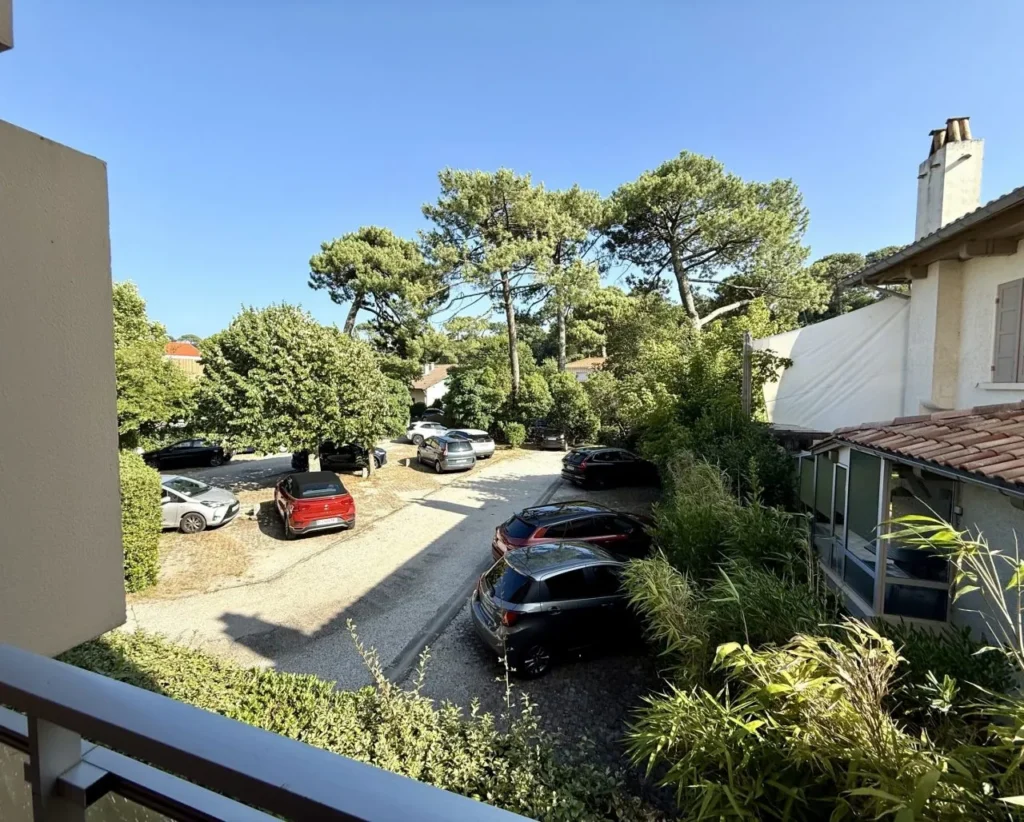 vue extérieur résidence appartement T2 proche plage pereire