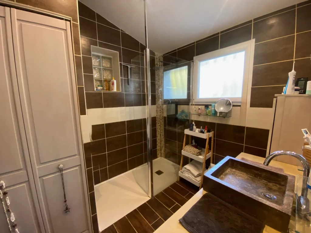 10-Maison T4 Port de La Teste-de-Buch-Salle d’eau-_10_11zon