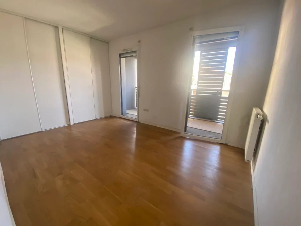 5-T3 La Teste-de-Buch Hypercentre-Chambre 2A_5_11zon_5_11zon