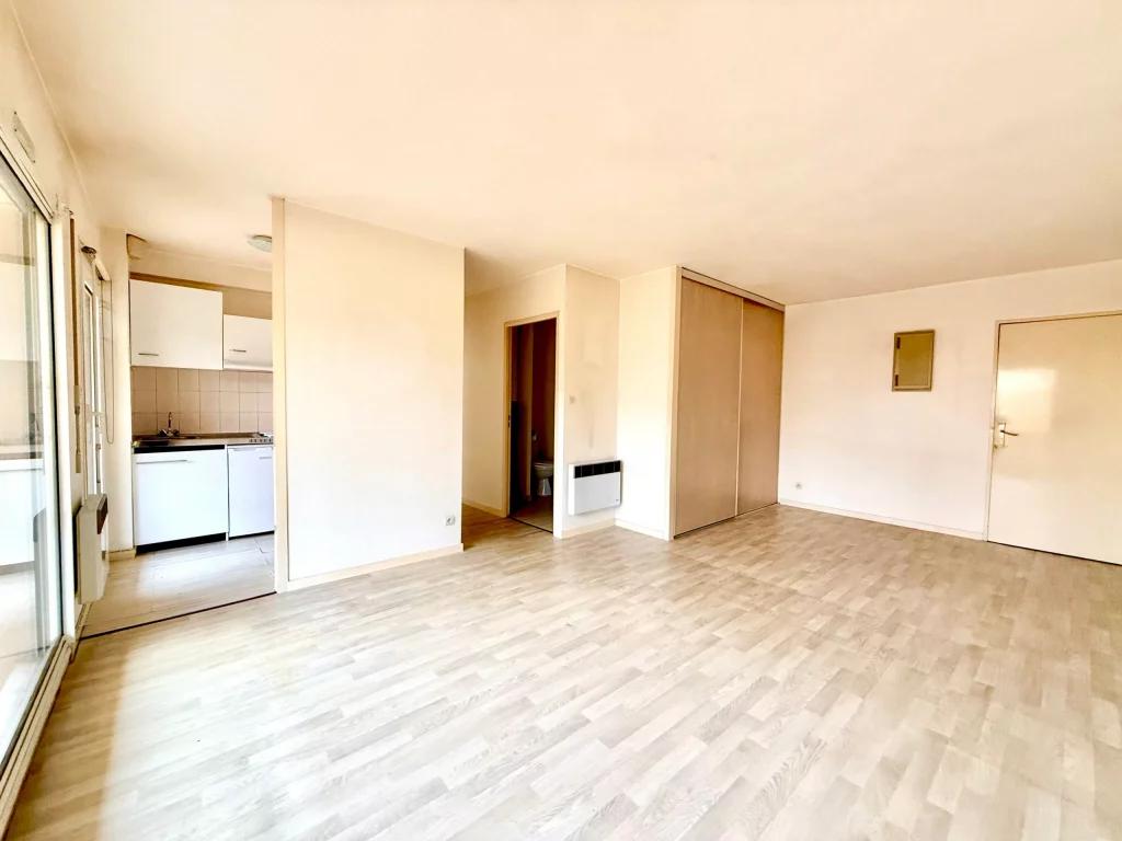 2-Pièce de vie-T2 LA TESTE-DE-BUCH HYPERCENTRE_9