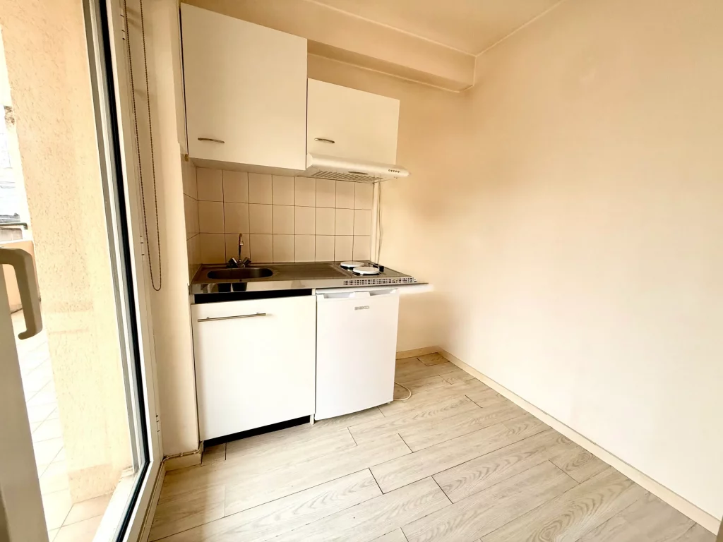 3-Cuisine-T2 LA TESTE-DE-BUCH HYPERCENTRE_10_11zon