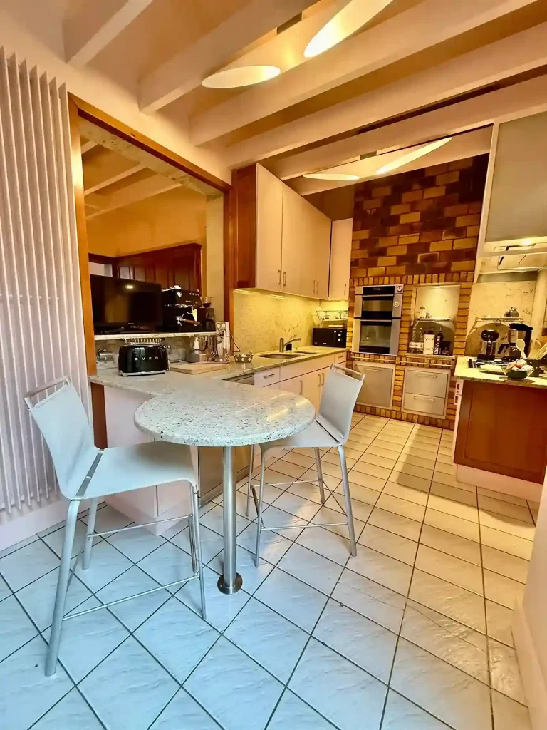 9-Cuisine-T6 Bordeaux Hypercentre _9_11zon_9_11zon