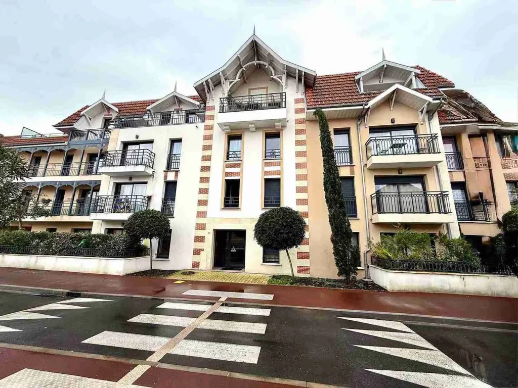 facade immeuble arcachon