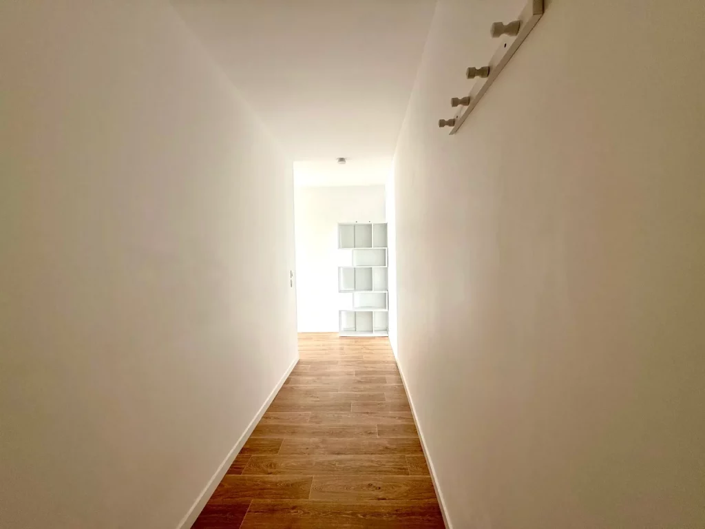 entree degagement studio