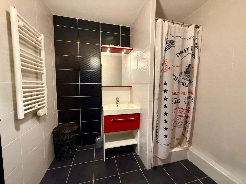 salle d'eau appartement 2 pièce la teste de buch