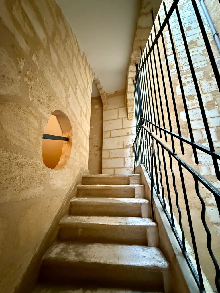 2-Parties communes-T2 Place Sainte Colombe Bordeaux_1_11zon