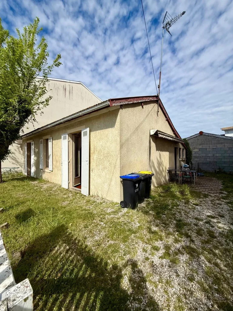 maison ares exterieur