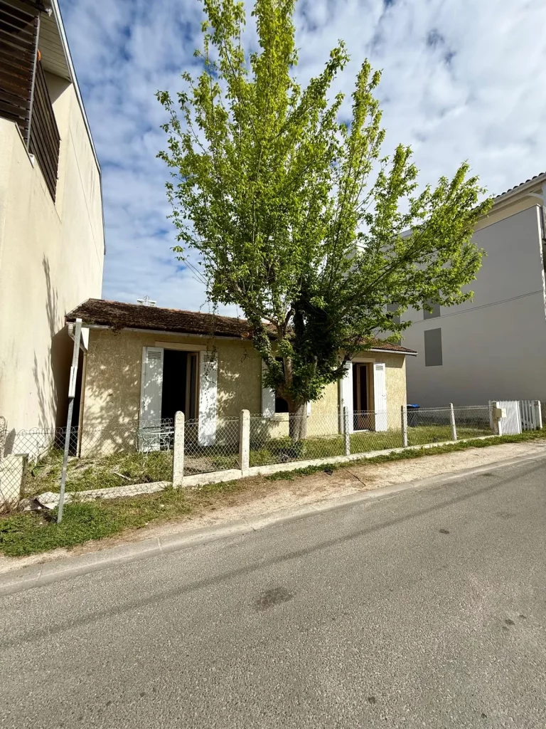 maison arès exterieur